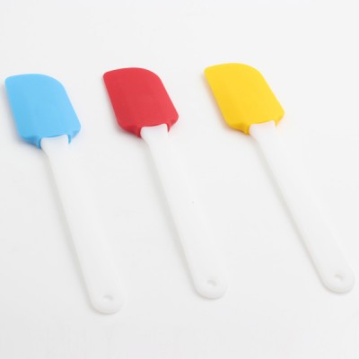 Reamazing Plastic handle cake silicone scraper Pastry pp handle silicone spatula